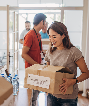 2022-WebsiteImages-Article-Tax-NFPCharitableGiving_EmailNewsletter-360x430